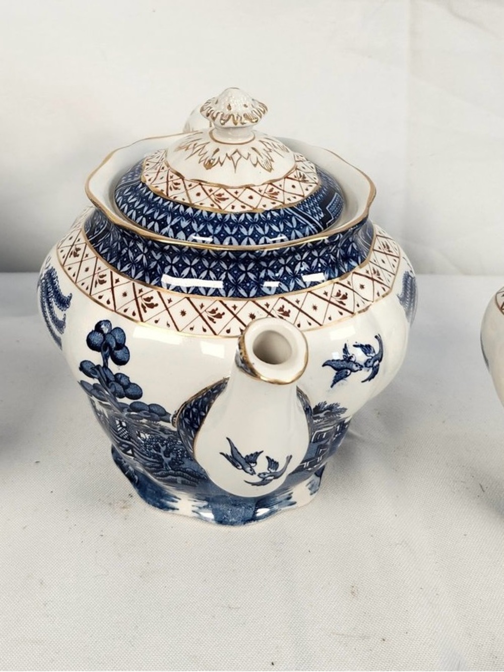 Booths Old Willow Teapot - Picture 2 of 7